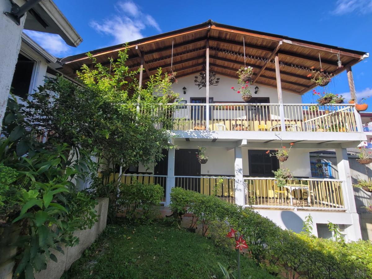 La Posada De La Abuela Salento Hotel Exterior photo